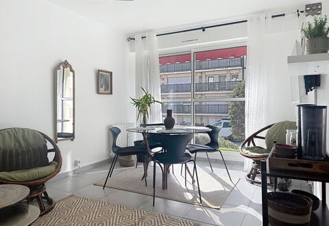 Sand: Strauch, Zuhause, Haus, Estate, Villa, Historisches Haus, Villa, Abstellgleis