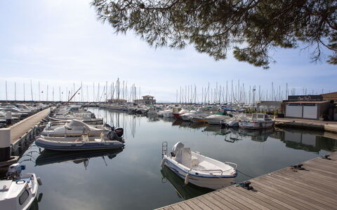 La Londe les Maures 301: Boot, Yachthafen, Watercraft, Boote Und Boating - Geräte Und Materialien, Dock, Hafen, Hafen, Schiffsbau, Mast, Kanal