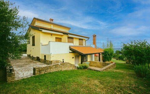 Margherita: Strauch, Zuhause, Haus, Estate, Villa, Historisches Haus, Villa, Abstellgleis