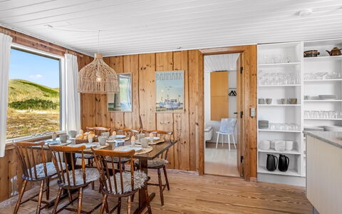 Monna - from the Sea: Holz, Esszimmer, Hartholz, Planke, Küche & Esszimmer Tisch, Holzbeize, Holz, Holzboden, Blockhaus