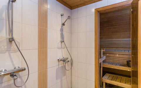 Pankamaa 12: Flooring, Holz, Fussboden, Interior Design, Armatur, Decke, Installation, Zimmer, Badezimmer, Holzbeize