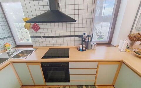 Casa Sofia: Küche, Holz, Flooring, Interior Design, Küchengerät, Countertop, Major Appliance, Herd, Fussboden, Gasherd