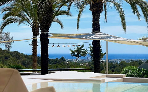 Villa the Marvel: Schwimmbad, Resort, Schatten, Tropen, Eco Hotel, Gartenmöbel, Landscaping, Ferienort