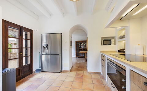 Can Cabana: Interior Design, Flooring, Fussboden, Countertop, Möbel, Decke, Küche, Holz, Cabinetry, Zuhause