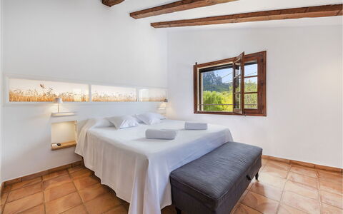 Can Cabana: Flooring, Interior Design, Möbel, Fussboden, Zuhause, Decke, Schlafzimmer, Zimmer, Resort, Bett