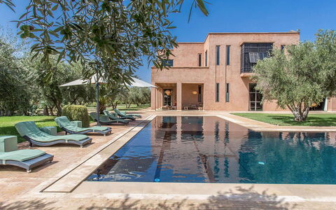 Villa Portraits: Schwimmbad, Zuhause, Estate, Reflexion, Garten, Landscaping, Villa, Hazienda, Reflecting Pool, Villa