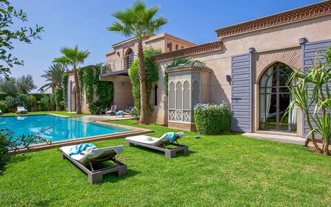 Villa Orange Trees: Schwimmbad, Resort, Estate, Thermae, Villa, Hazienda, Water Feature, Garten, Hof, Villa