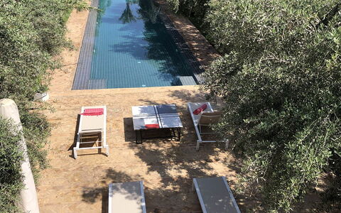 Villa Susan: Schwimmbad, Garten, Hinterhof, Gartenmöbel, Landscaping, Garten, Hazienda, Sonnenliege, Eco Hotel, Resort