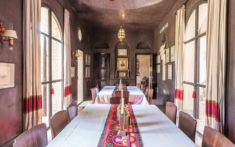 Villa Zagar: Möbel, Interior Design, Flooring, Tabelle, Stuhl, Decke, Fussboden, Esszimmer, Beleuchtung, Küche & Esszimmer Tisch