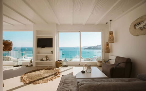 Villa Sonia: Möbel, Meer, Wohnung, Küste, Resort, Stuhl, Ozean, Hotel, Schatten, Wohnzimmer