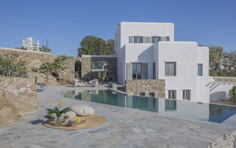 Villa Ermione: Schwimmbad, Villa, Water Feature, Resort