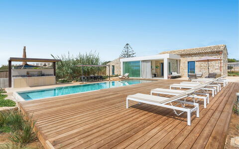 Villa Smeralda: Schwimmbad, Resort, Verbundwerkstoff, Estate, Eco Hotel, Villa, Design, Gartenmöbel, Hotel