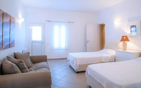 Casa le Rose: Möbel, Interior Design, Fussboden, Decke, Flooring, Wohnung, Zuhause, Stuhl, Bett, Schlafzimmer