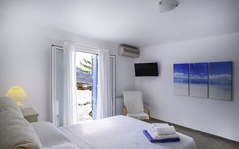 Casa le Rose: Wohnung, Gartenmöbel, Schatten, Balkon, Hotel, Resort, Zimmerpflanze, Villa, Sonnenliege
