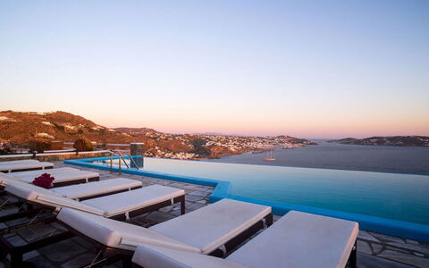 Casa le Rose: Blau, Schwimmbad, Resort, Ferienort, Hotel, Villa, Strandresort, Eco Hotel