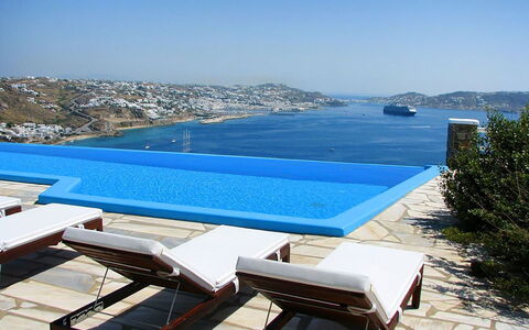 The Rose Flat: Blau, Schwimmbad, Resort, Wohnung, Hotel, Gartenmöbel, Sonnenliege, Freizeit, Eco Hotel, Ferienort