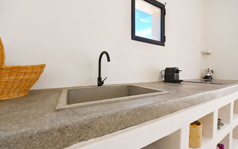 Trulli Fontana: Armatur, Countertop, Zapfhahn, Installation, Sinken, Fliese, Küche, Spüle, Cabinetry, Granit