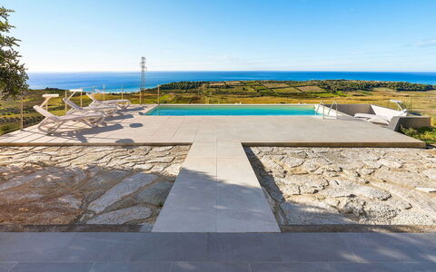 Villa Lily: Blau, Verbundwerkstoff, Flagstone, Beton, Fliese, Schwimmbad, Walkway