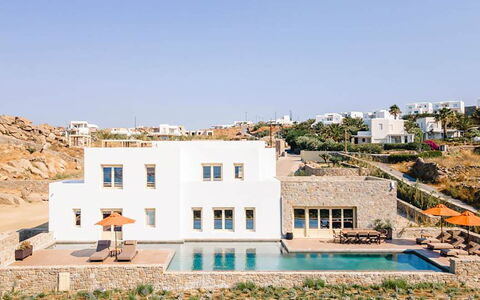 Villa Wolf: Estate, Wohnung, Villa, Schwimmbad, Ferienort