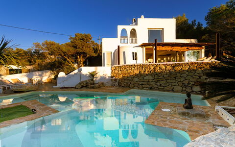 Sa Galera Villa: Schwimmbad, Resort, Estate, Eco Hotel, Villa, Schatten, Hazienda, Landscaping, Hinterhof
