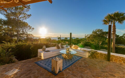 Sa Galera Villa: Resort, Schatten, Eco Hotel, Landscaping, Schwimmbad, Villa, Stuhl, Tropen, Ferienort