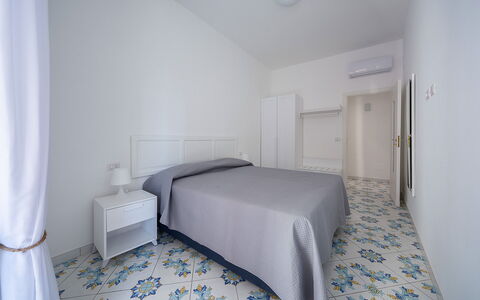 Maison Maiori: Flooring, Fussboden, Interior Design, Zimmer, Decke, Wohnung, Schlafzimmer, Fliese, Holzboden