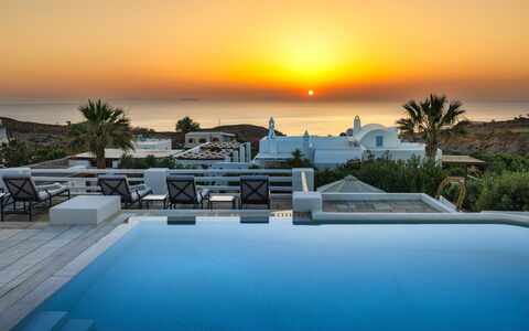Villa Apanema: Schwimmbad, Dämmerung, Resort, Abend, Villa, Eco Hotel, Sonnenuntergang, Gartenmöbel