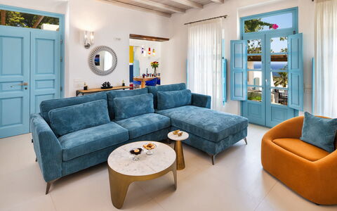 Villa Apanema: Möbel, Interior Design, Couch, Fussboden, Flooring, Textil, Wohnung, Zimmer, Wohnzimmer, Zuhause