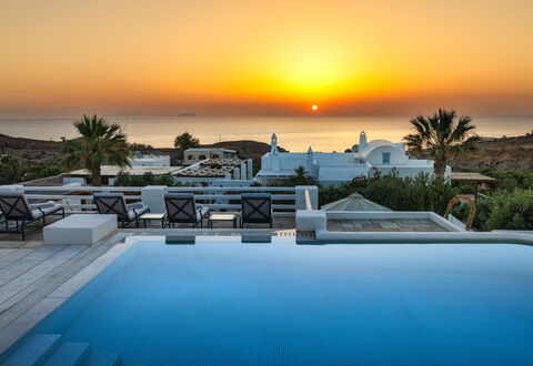 Villa Apanema: Schwimmbad, Dämmerung, Resort, Abend, Villa, Eco Hotel, Sonnenuntergang, Gartenmöbel