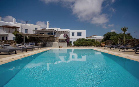 Villa Talassa: Schwimmbad, Resort, Eco Hotel, Estate, Villa, Gartenmöbel, Ferienort, Hotel, Strandresort