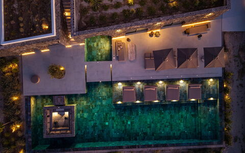Villa Kallisti: Schwimmbad, Resort, Hof, Landscaping, Eco Hotel, Villa, Villa, Ferienort, Hotel, Landschaft Beleuchtung