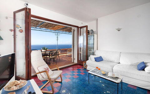 Sea Scent: Möbel, Flooring, Meer, Fussboden, Interior Design, Ozean, Stuhl, Resort, Zimmer, Wohnung