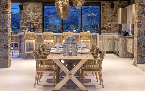 Villa Mitos: Möbel, Holz, Interior Design, Tabelle, Stuhl, Küche & Esszimmer Tisch, Flooring, Fussboden, Esszimmer, Zuhause