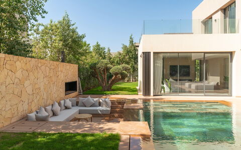 Villa Hamza: Schwimmbad, Zuhause, Estate, Garten, Landscaping, Hinterhof, Villa, Eco Hotel, Schatten, Resort