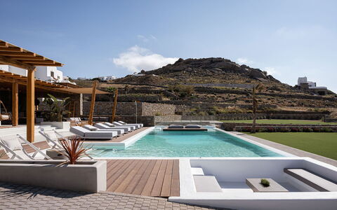 Villa Aspasia: Schwimmbad, Design, Resort, Villa
