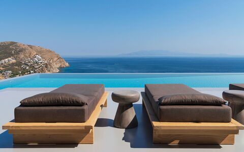 Villa Pegaso: Gartenmöbel, Hartholz, Sonnenliege, Natürliches Material, Läge, Schwimmbad, Resort, Kaffetisch, Wicker