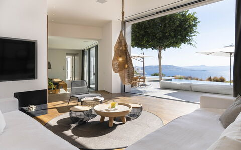 Villa Teseo: Möbel, Zuhause, Interior Design, Wohnung, Stuhl, Resort, Wohnzimmer, Couch, Villa
