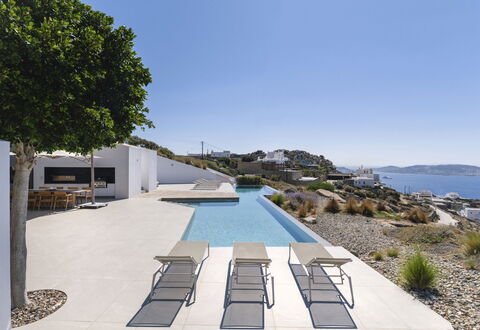 Villa Teseo: Schwimmbad, Schatten, Gartenmöbel, Sonnenliege, Resort, Villa, Läge, Ferienort, Hotel, Penthouse