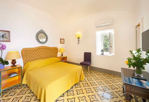 Casa la Riva: Fussboden, Wohnung, Hotel, Resort, Zimmerpflanze, Lampe, Boutique Hotel, Villa, Suite, Schwimmbad