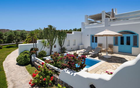 Guest House Zephyros: Zuhause, Resort, Estate, Eco Hotel, Schatten, Villa, Garten, Blumentopf, Landscaping, Stuhl
