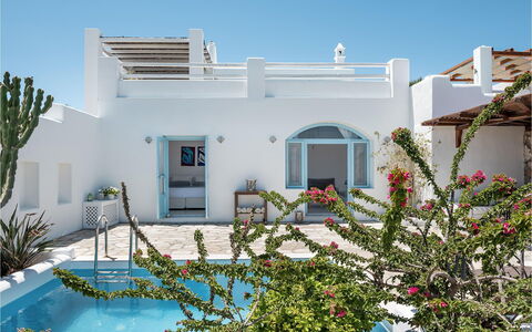 Guest House Zephyros: Gartenmöbel, Blumentopf, Schatten, Stuhl, Zimmerpflanze, Balkon, Resort, Design, Villa, Eco Hotel