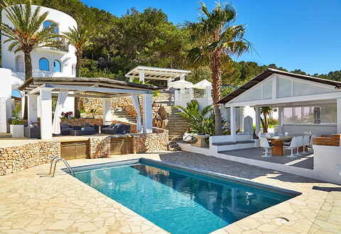 Villa Ariel: Schwimmbad, Resort, Gartenmöbel, Schatten, Estate, Stuhl, Eco Hotel, Freizeit, Villa, Hotel