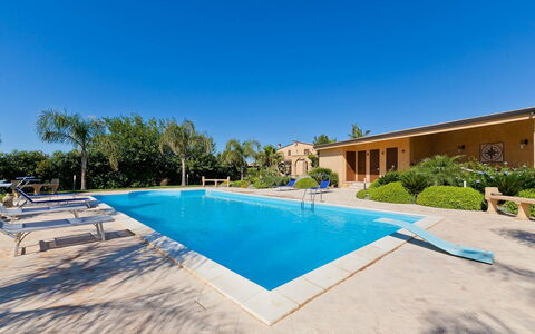 Villa Athena: Blau, Schwimmbad, Resort, Estate, Eco Hotel, Hazienda, Schatten, Thermae, Villa, Landscaping