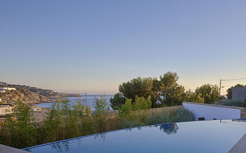 Villa Bridget: Schwimmbad, Küste, Reservoir, Tropen, Resort, Ferienort, Bucht