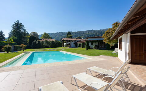 Villa Brin: Schwimmbad, Resort, Bauernhaus, Estate, Eco Hotel, Hazienda, Hütte, Rasen, Villa, Garten