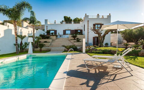 Villa la Pigna: Schwimmbad, Resort, Estate, Garten, Landscaping, Blumentopf, Eco Hotel, Hazienda, Villa, Hof