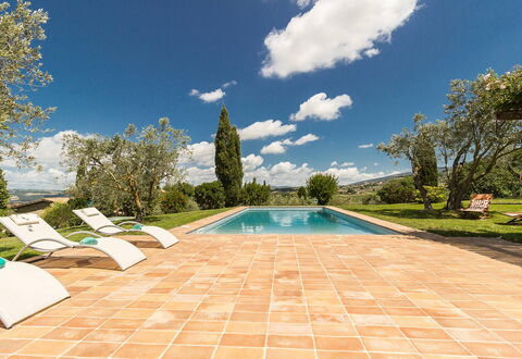 Villa Molinazzo 10: Schwimmbad, Gartenmöbel, Garten, Landscaping, Flagstone, Schatten, Fliese, Resort, Eco Hotel, Water Feature
