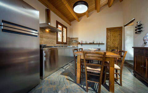 Villa Thalia: Interior Design, Flooring, Möbel, Holz, Decke, Zuhause, Fussboden, Küche, Countertop, Zimmer