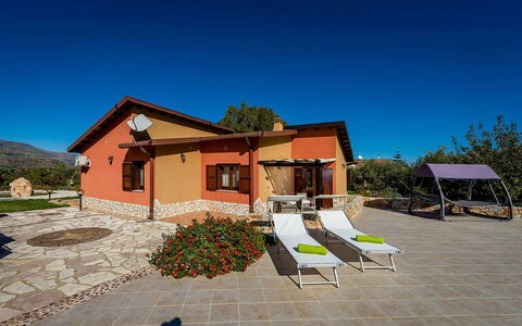 Villa Thyrrenia: Hütte, Resort, Schatten, Estate, Eco Hotel, Bauernhaus, Hazienda, Villa, Flagstone, Schwimmbad