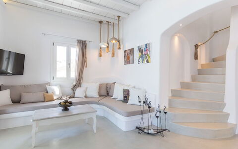 Carmen 1: Interior Design, Möbel, Flooring, Zuhause, Fussboden, Couch, Decke, Wohnung, Wohnzimmer